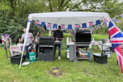 bl-sls-yn-tent